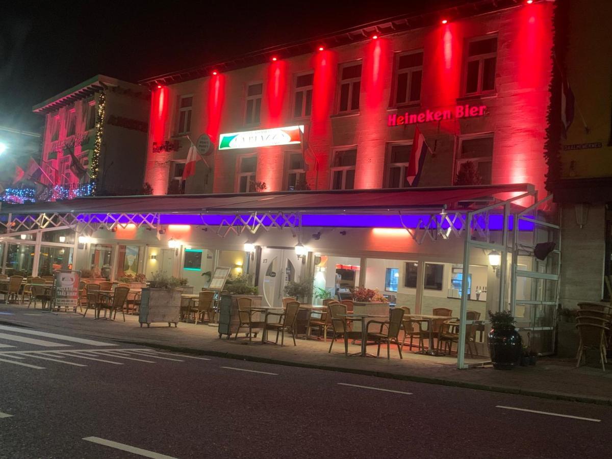 Hotel Restaurant La Piazza Valkenburg aan de Geul Extérieur photo